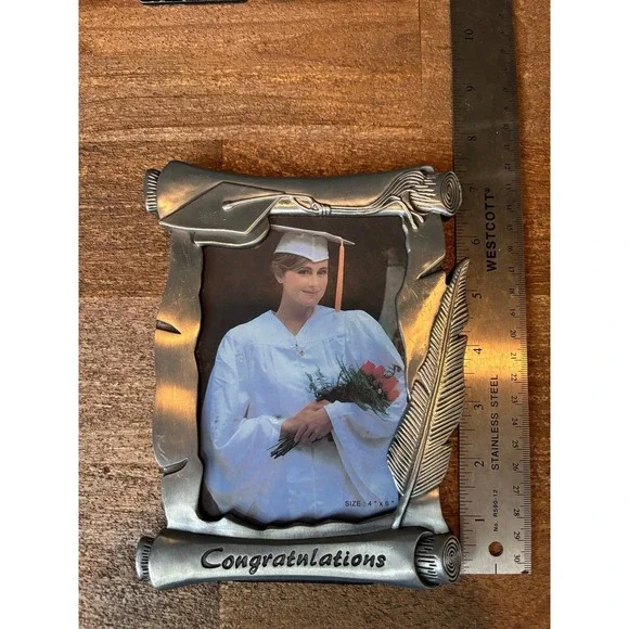 Graduation‎ Picture Frame - Picture 3 of 5